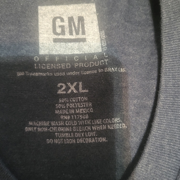GM Chevrolet t-shirt - Picture 2 of 6